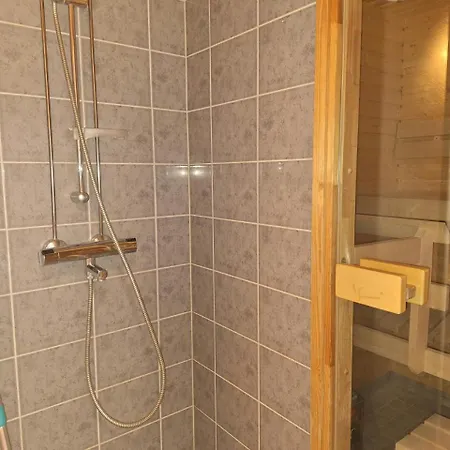 Spacious For 5 With Sauna